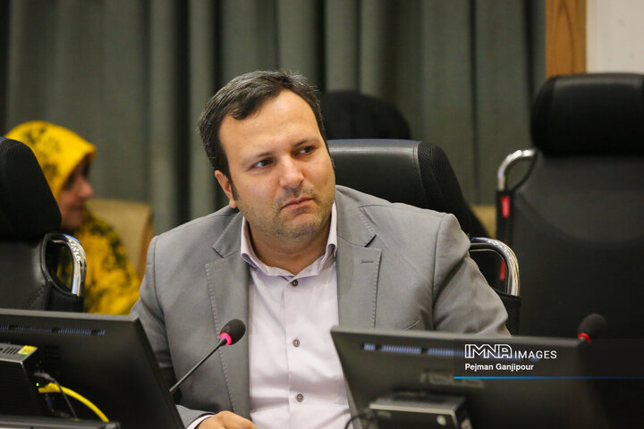 مصطفی نباتی نژاد رئیس مرکز پژوهش های شورای اسلامی شهر