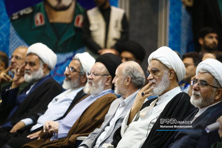 آیین تکریم و معارفه فرمانده جدید سپاه قم