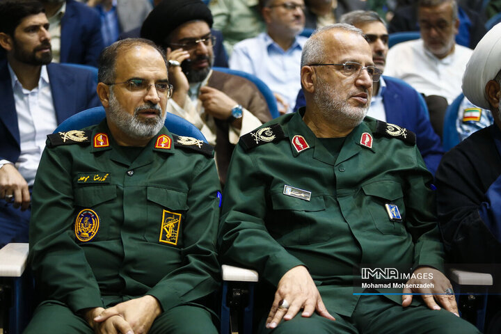 آیین تکریم و معارفه فرمانده جدید سپاه قم