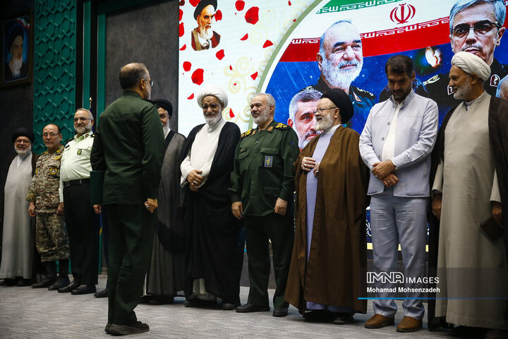 آیین تکریم و معارفه فرمانده جدید سپاه قم