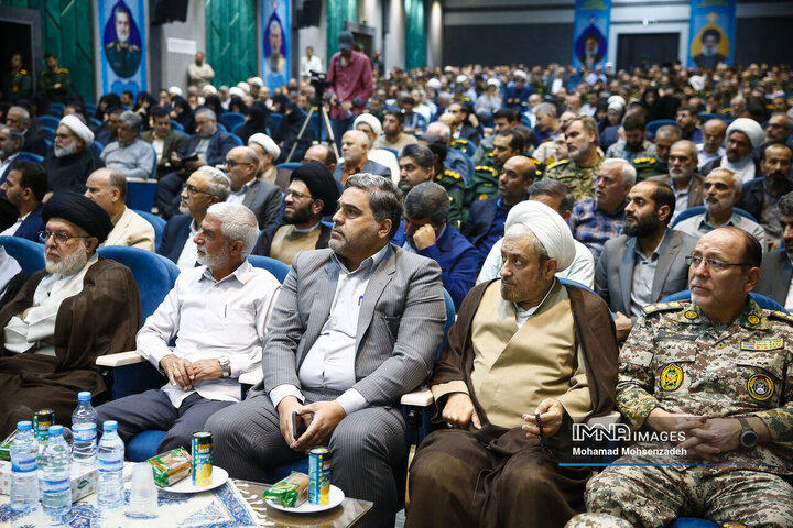 آیین تکریم و معارفه فرمانده جدید سپاه قم