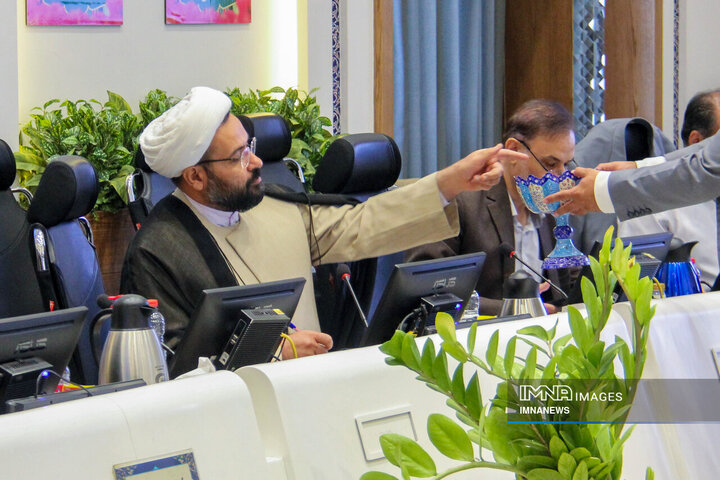 صحن علنی شورای شهر اصفهان