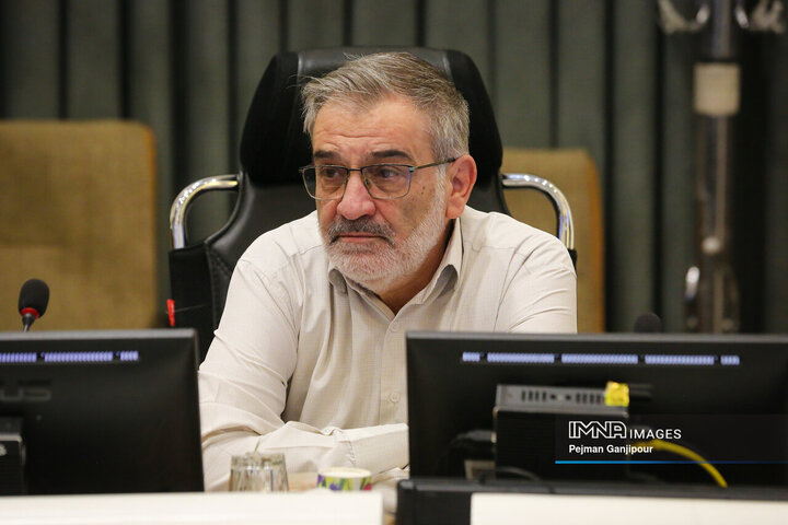 هیچ‌کس حق استفاده از امکانات و ارتباطات شهرداری اصفهان برای فعالیت‌های انتخاباتی را ندارد