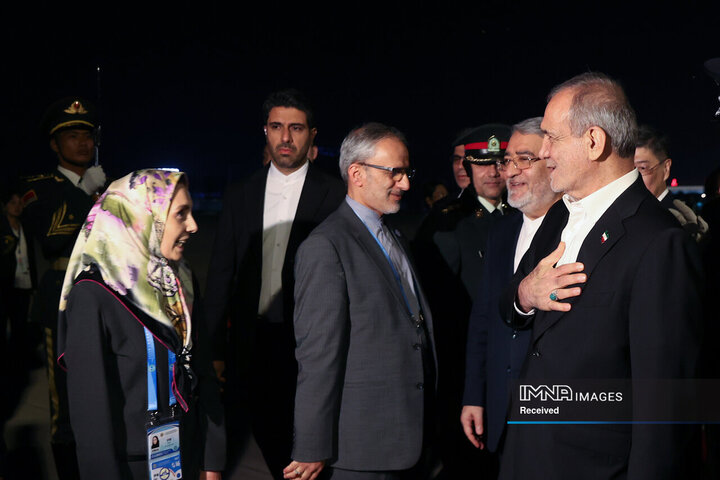 ورود رئیس جمهور به شهر تیانجین