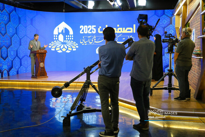 پشت صحنه برنامه تلویزیونی «اصفهان من»