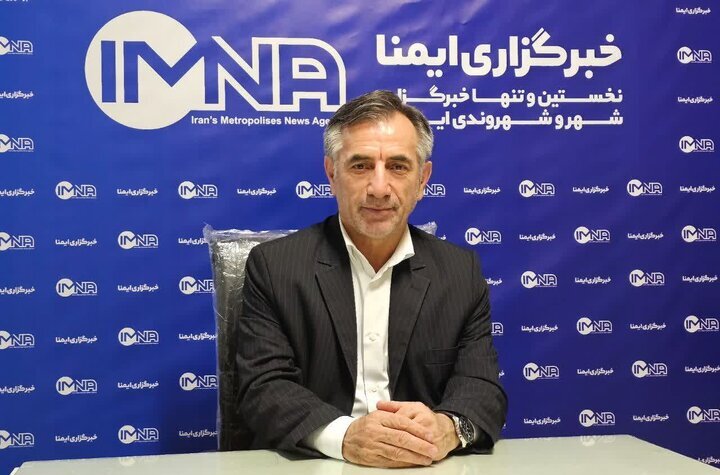 برگزاری مسابقه خیریه فوتبال با حضور علی دایی و عادل فردوسی پور در اردبیل