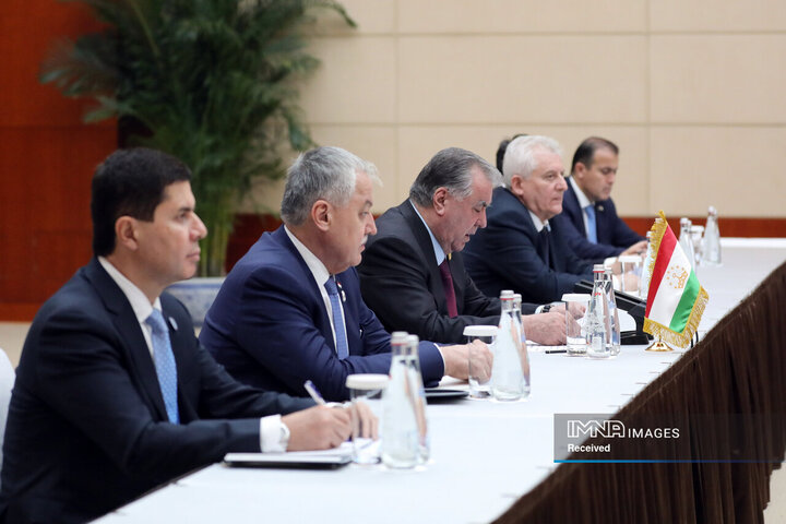 دیدار روسای جمهور ایران و تاجیکستان