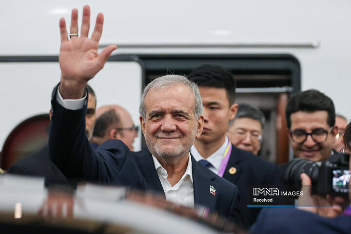 عزیمت رئیس جمهور به پکن