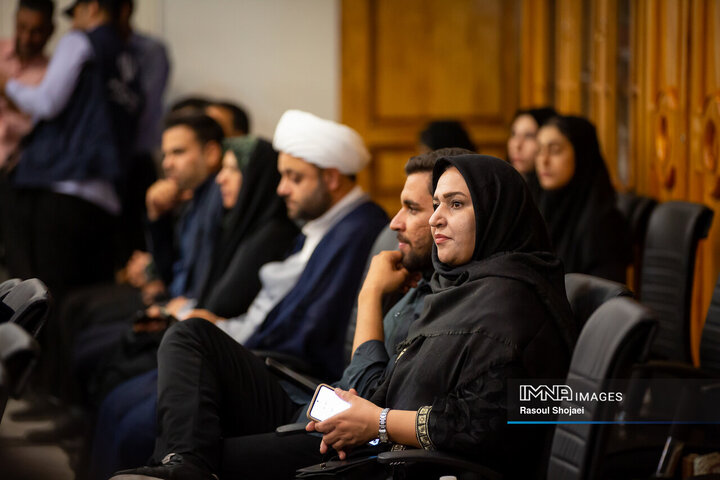 نشست ستاد ساماندهی امور جوانان استان اصفهان