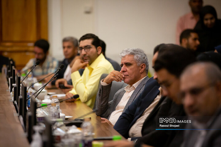 نشست ستاد ساماندهی امور جوانان استان اصفهان