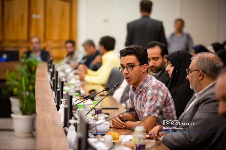 نشست ستاد ساماندهی امور جوانان استان اصفهان