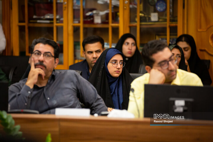 نشست ستاد ساماندهی امور جوانان استان اصفهان