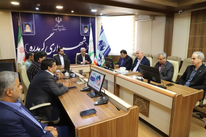 شهر گرمدره به فیبر نوری متصل می‌شود