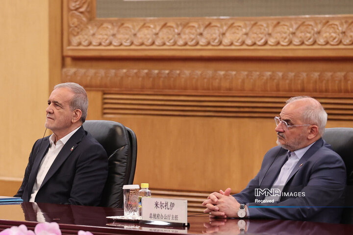 دیدار با عضو کمیته دائمی دفتر سیاسی کنگره ملی خلق چین