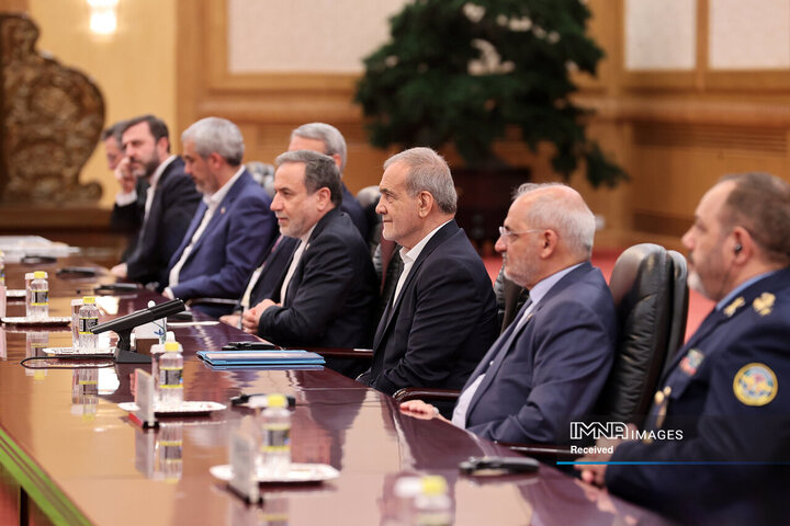 دیدار با عضو کمیته دائمی دفتر سیاسی کنگره ملی خلق چین