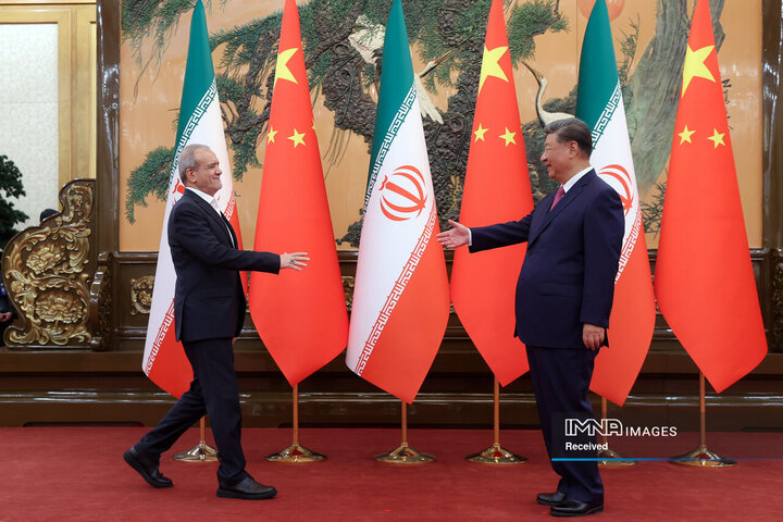 دیدار با عضو کمیته دائمی دفتر سیاسی کنگره ملی خلق چین