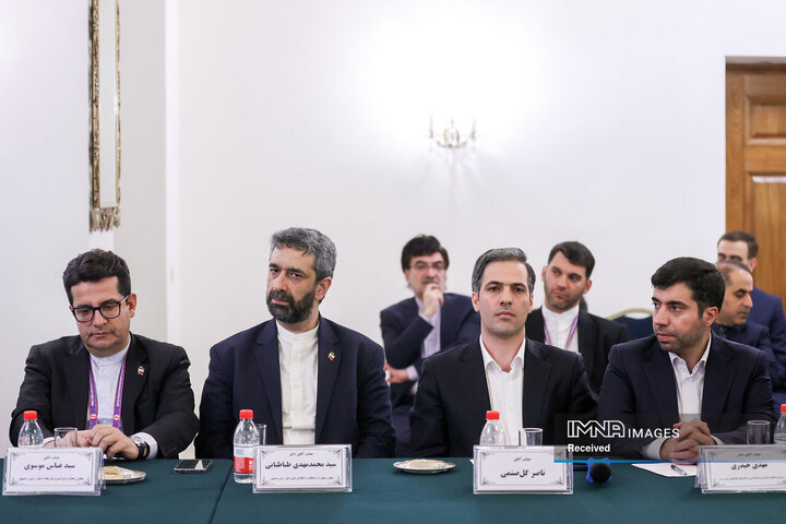 دیدار با ایرانیان مقیم چین