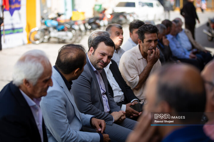 آیین بهره‌برداری از ۹۶ پروژه منطقه ۸ اصفهان