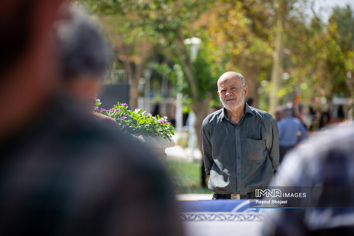 آیین بهره‌برداری از ۹۶ پروژه منطقه ۸ اصفهان