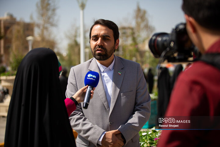 آیین بهره‌برداری از ۹۶ پروژه منطقه ۸ اصفهان