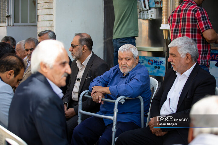 آیین بهره‌برداری از ۹۶ پروژه منطقه ۸ اصفهان