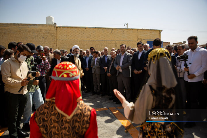 آیین بهره‌برداری از ۹۶ پروژه منطقه ۸ اصفهان