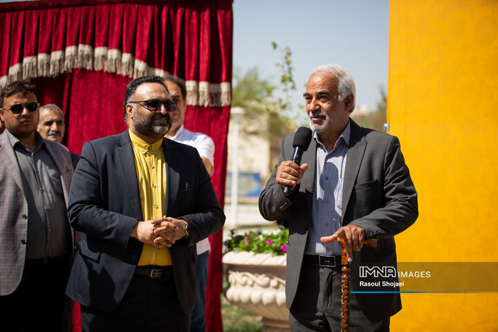 آیین بهره‌برداری از ۹۶ پروژه منطقه ۸ اصفهان