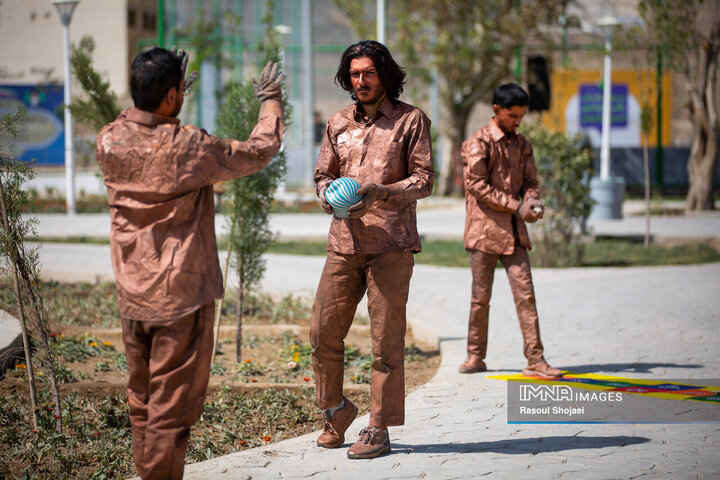 آیین بهره‌برداری از ۹۶ پروژه منطقه ۸ اصفهان