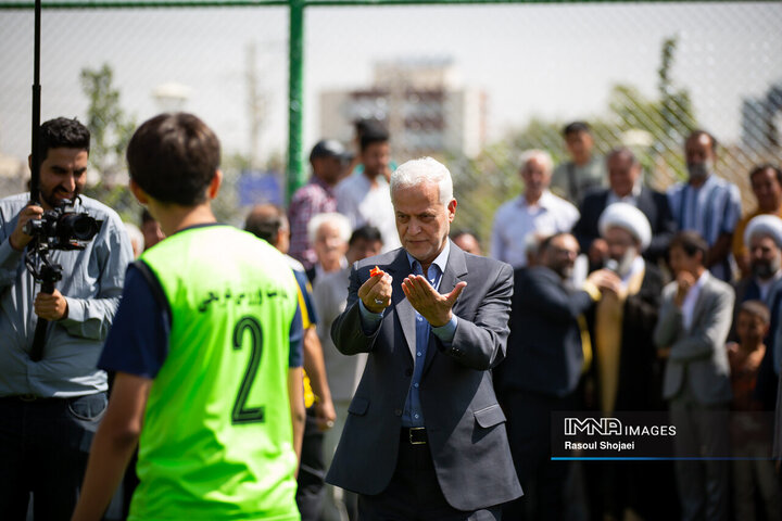آیین بهره‌برداری از ۹۶ پروژه منطقه ۸ اصفهان