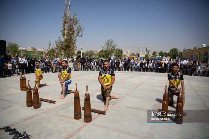 آیین بهره‌برداری از ۹۶ پروژه منطقه ۸ اصفهان