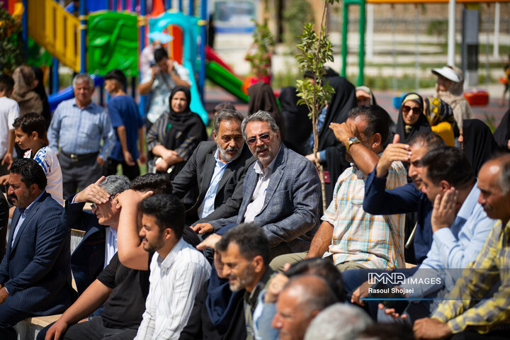 آیین بهره‌برداری از ۹۶ پروژه منطقه ۸ اصفهان