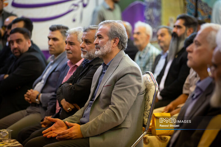 آیین بهره‌برداری از ۹۶ پروژه منطقه ۸ اصفهان