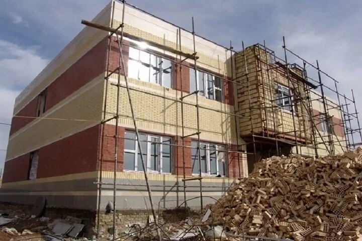 جایگزینی ۱۴۰ مدرسه کانکسی در لرستان تا مهر سال جاری