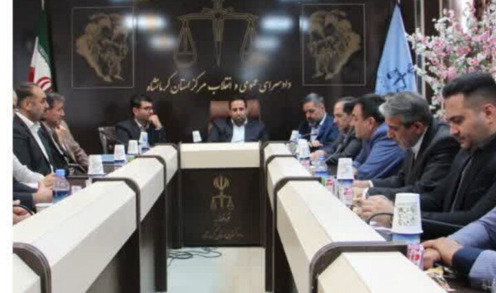 تاخیر در انتخاب شهردار و هیئت رئیسه به مشکلات شهری دامن زده است