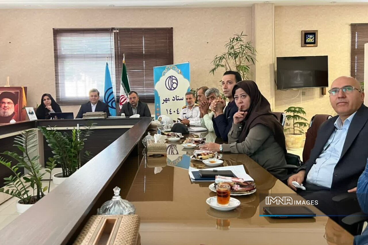 همکاری همهجانبه منطقه ۱۴ اصفهان برای بهبود خدماترسانی به دانشآموزان در آستانه مهر