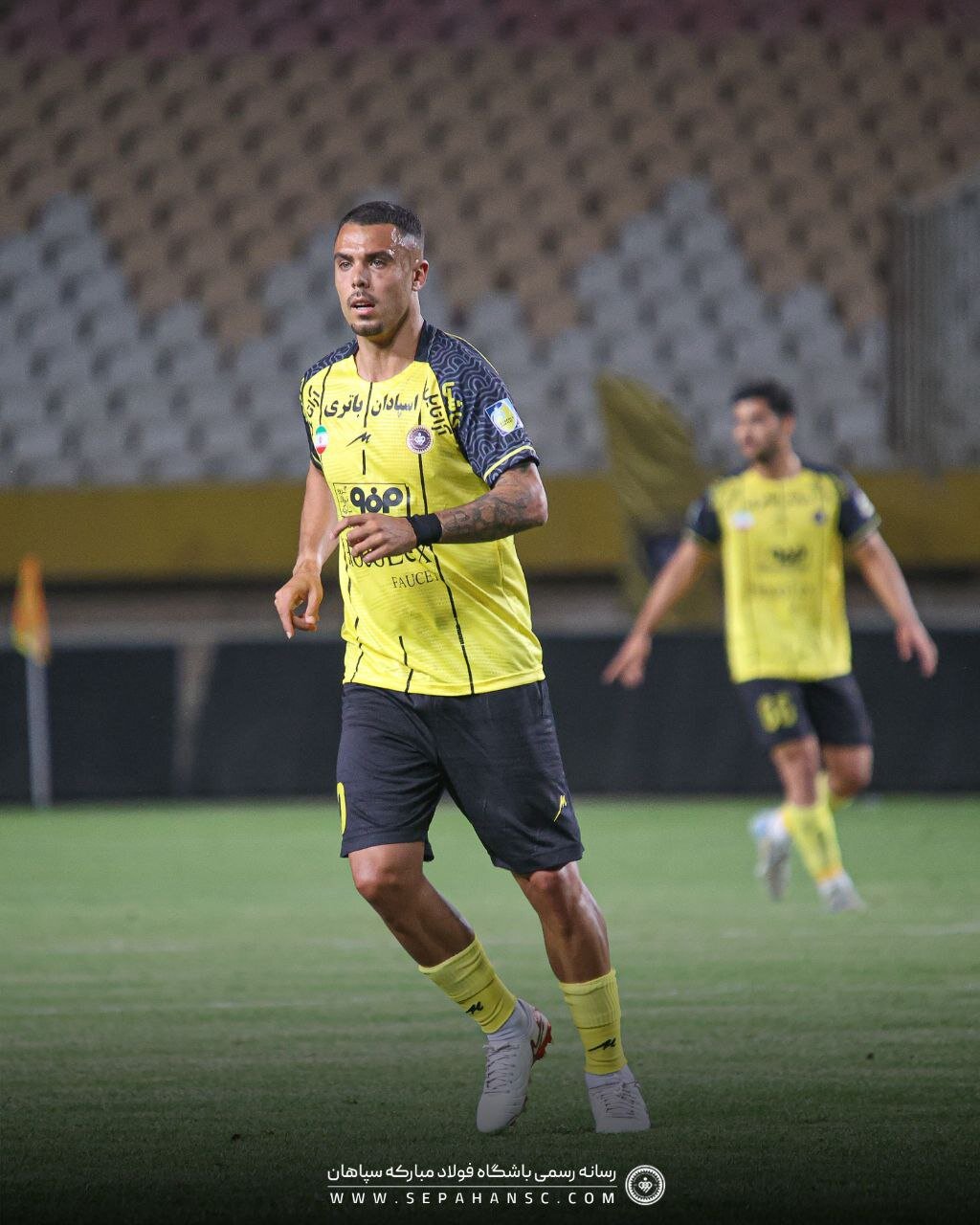 ساپینتو استقلالیها را به چالش کشید/ آلوز و ضرر مشترک سپاهان و تراکتور