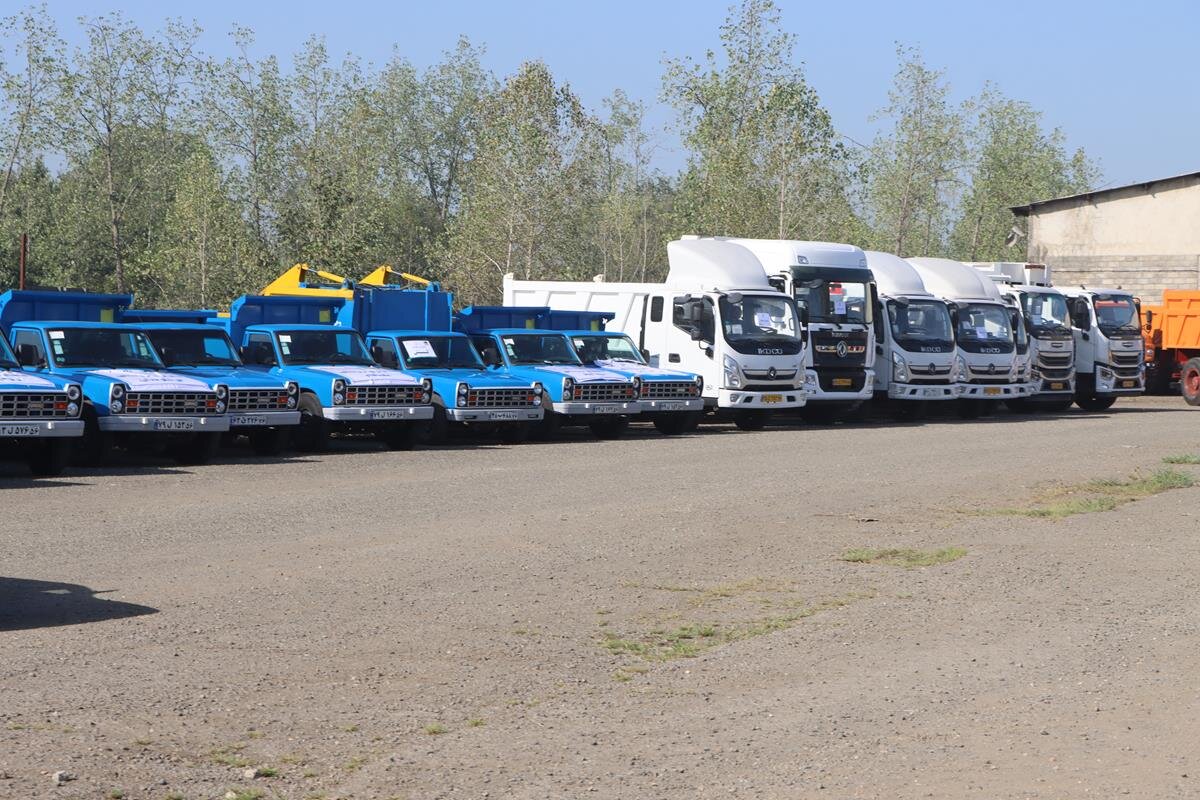 ماشین‌آلات جمع‌آوری و انتقال پسماند در گیلان تأمین شود