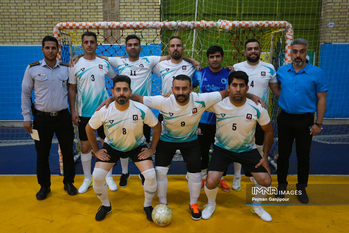 آیین تجلیل از مقام‌آوران فوتسال کارکنان شهرداری اصفهان