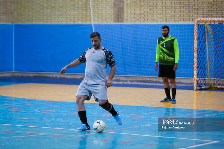 آیین تجلیل از مقام‌آوران فوتسال کارکنان شهرداری اصفهان