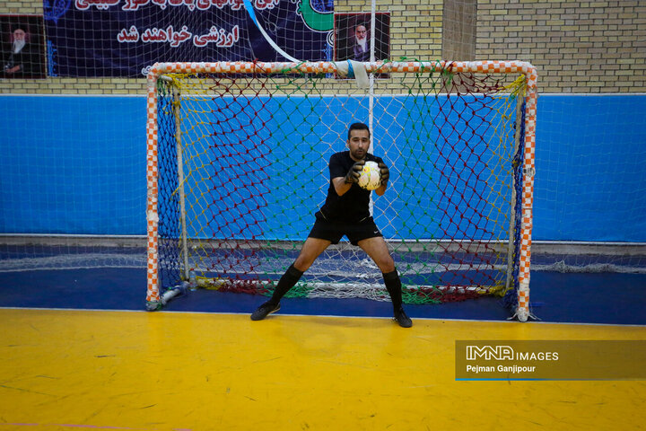 آیین تجلیل از مقام‌آوران فوتسال کارکنان شهرداری اصفهان