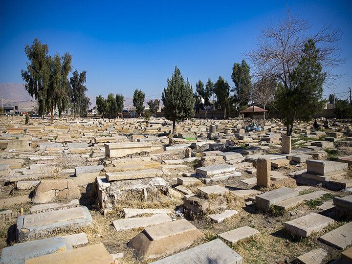 آرامستان هزارساله زیر سایه بی‌توجهی/ میراث گران‌بهای ایران اسلامی در آستانه فراموشی