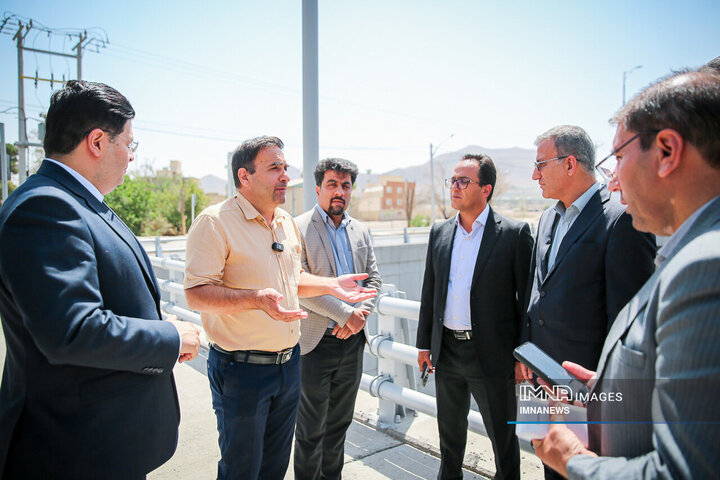 بازدید مدیران شهری اراک از پروژه‌های حمل‌ونقل و ترافیک اصفهان