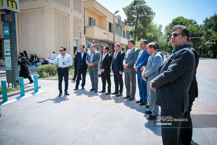 بازدید مدیران شهری اراک از پروژه‌های حمل‌ونقل و ترافیک اصفهان