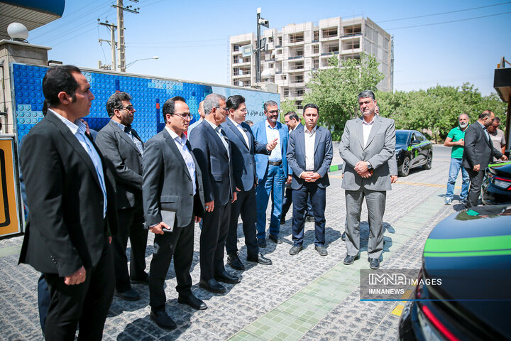 بازدید مدیران شهری اراک از پروژه‌های حمل‌ونقل و ترافیک اصفهان