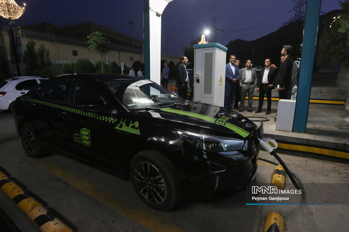 بازدید مدیران شهری اراک از پروژه‌های حمل‌ونقل و ترافیک اصفهان