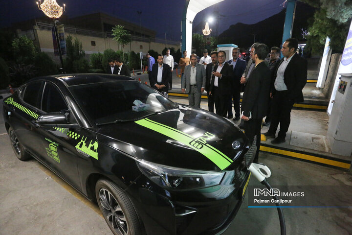 بازدید مدیران شهری اراک از پروژه‌های حمل‌ونقل و ترافیک اصفهان