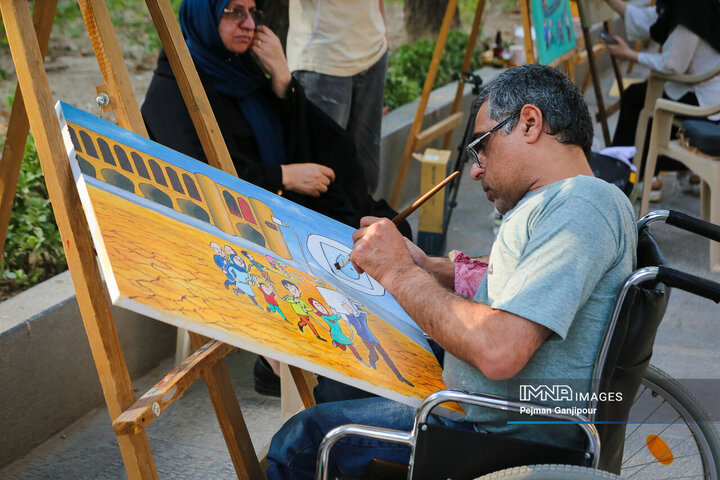 رویداد «رنگ شهر زندگی» در گذر چهارباغ