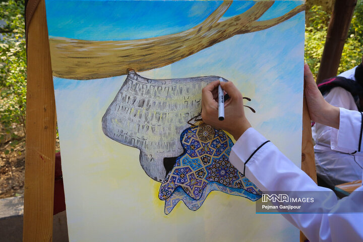 رویداد «رنگ شهر زندگی» در گذر چهارباغ