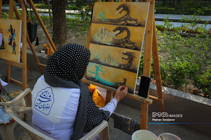 رویداد «رنگ شهر زندگی» در گذر چهارباغ