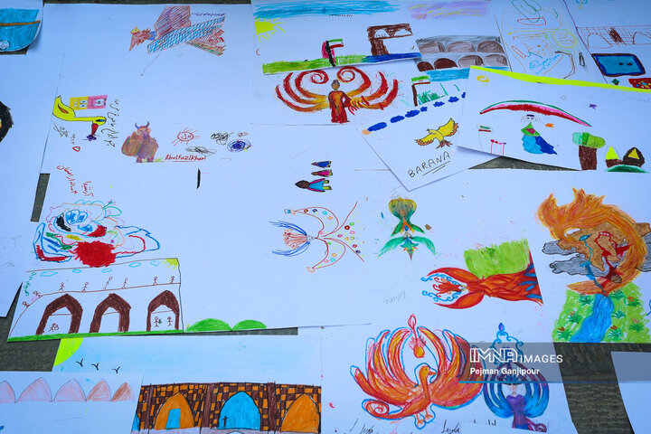 رویداد «رنگ شهر زندگی» در گذر چهارباغ